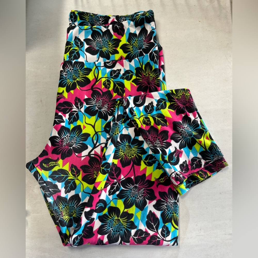 Vibrant Floral Patterned Lularoe Leggings